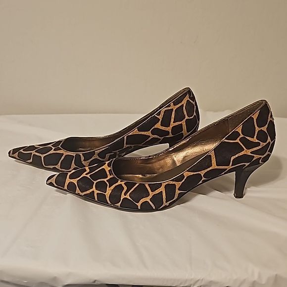 Bandolino Calf Hair Low Heel - Picture 3 of 3